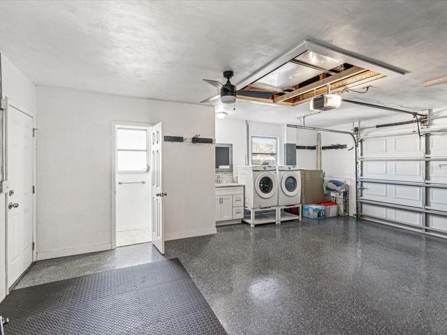 2000 57TH STREET N, St Petersburg, FL 33710