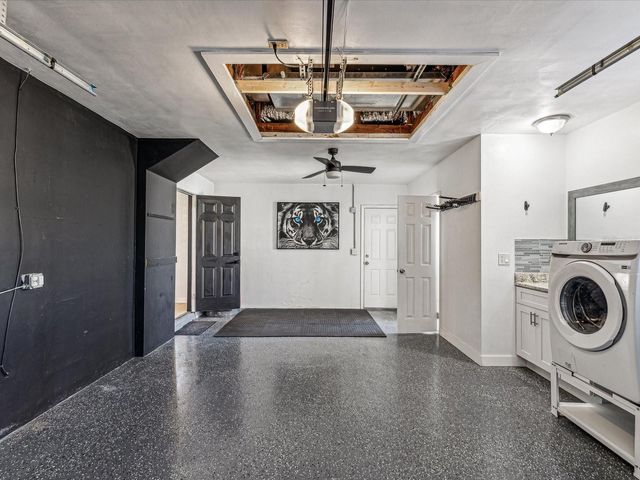 2000 57TH STREET N, St Petersburg, FL 33710