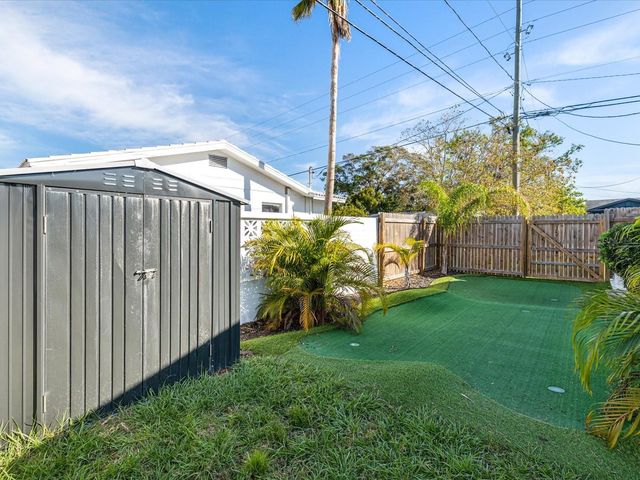 2000 57TH STREET N, St Petersburg, FL 33710