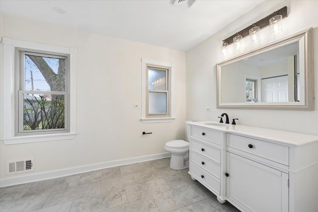 11600 S Kolmar Avenue, Alsip, IL 60803