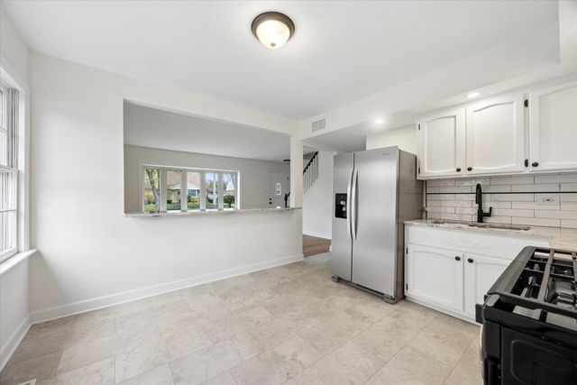 11600 S Kolmar Avenue, Alsip, IL 60803