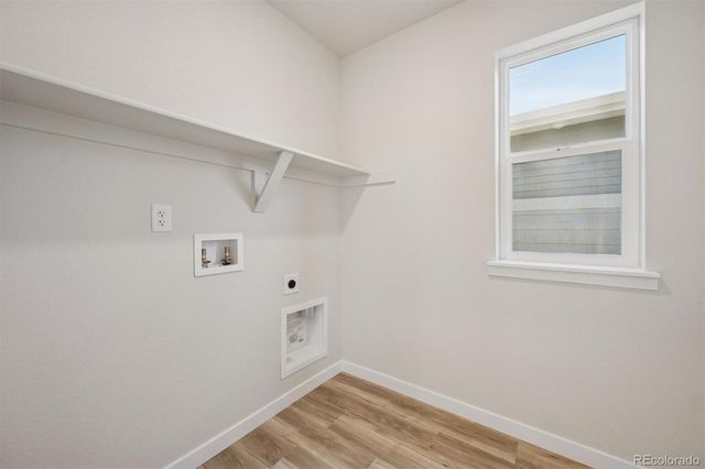 4613 N Versailles Street, Aurora, CO 80019