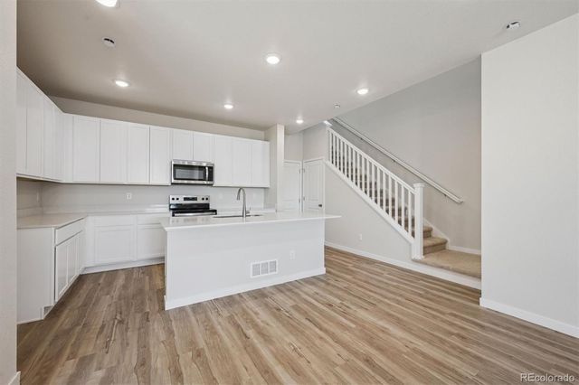 4613 N Versailles Street, Aurora, CO 80019