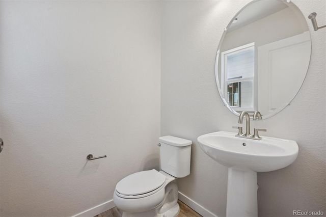4613 N Versailles Street, Aurora, CO 80019