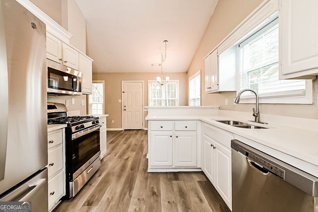 125 Gingerbread Place, Fayetteville, GA 30214