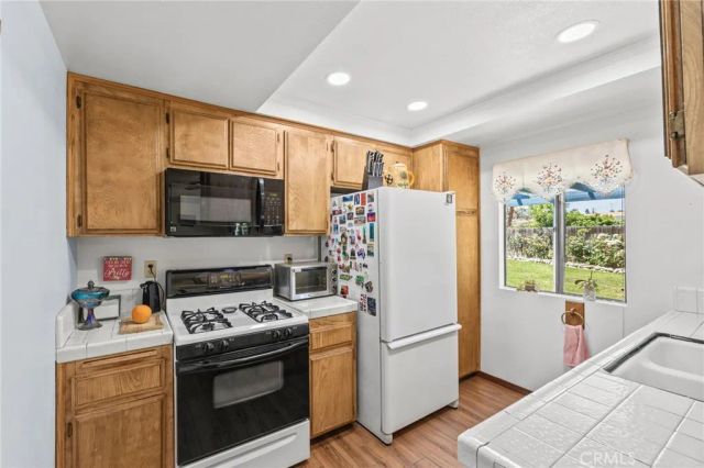 1171 Canyon View Lane, Colton, CA 92324