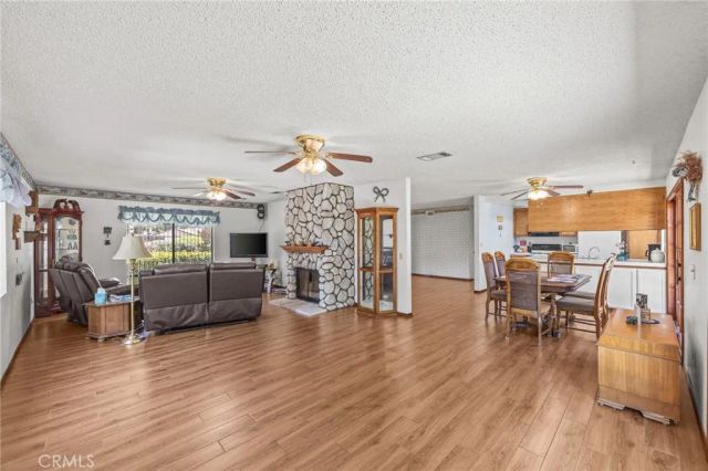 1171 Canyon View Lane, Colton, CA 92324
