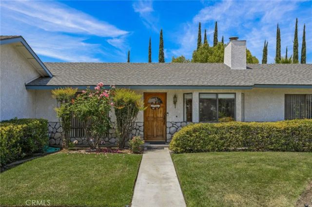 1171 Canyon View Lane, Colton, CA 92324