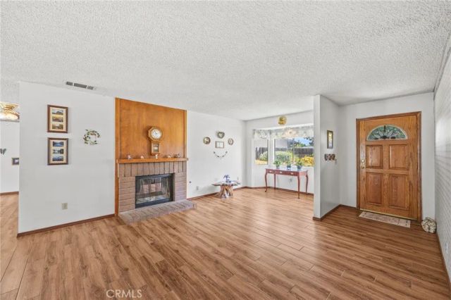 1171 Canyon View Lane, Colton, CA 92324