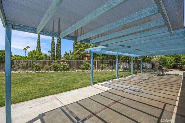 1171 Canyon View Lane, Colton, CA 92324