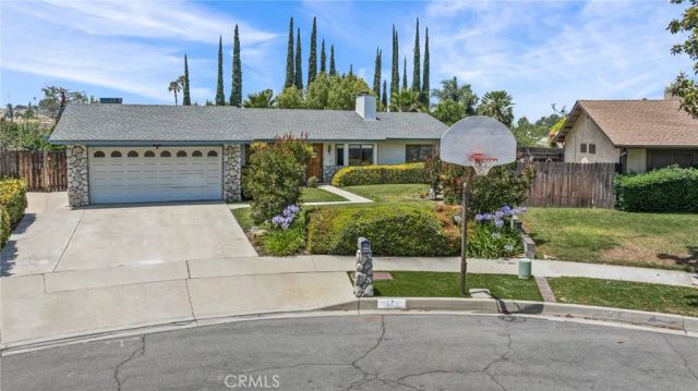 1171 Canyon View Lane, Colton, CA 92324