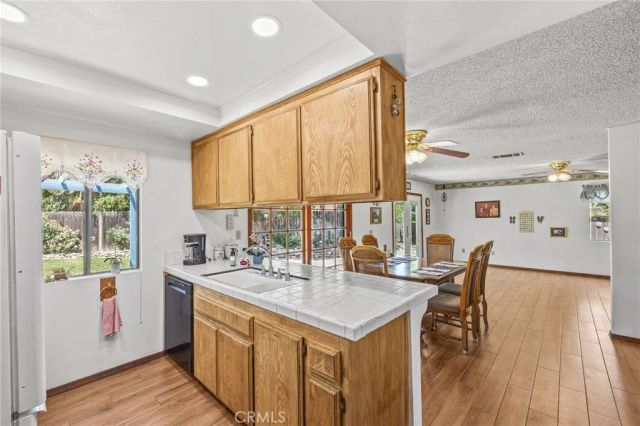 1171 Canyon View Lane, Colton, CA 92324