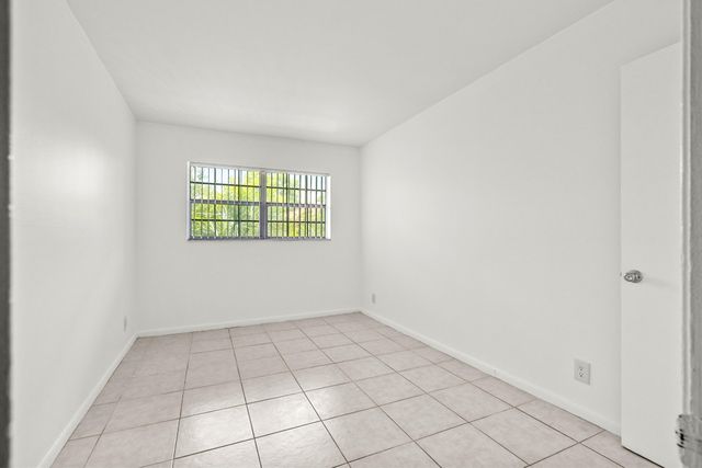 1499 NW 15th Avenue 27, Boca Raton, FL 33486