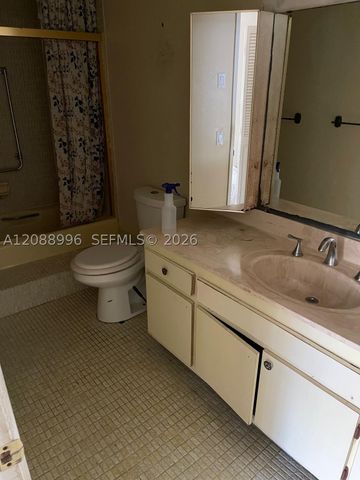 4200 Hillcrest Dr 401, Hollywood, FL 33021