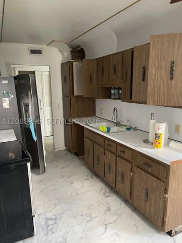 4200 Hillcrest Dr 401, Hollywood, FL 33021