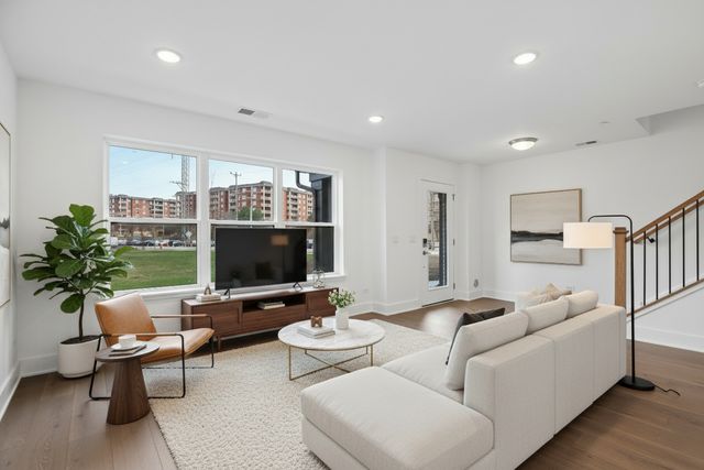 6318 Lexington Street, Morton Grove, IL 60053