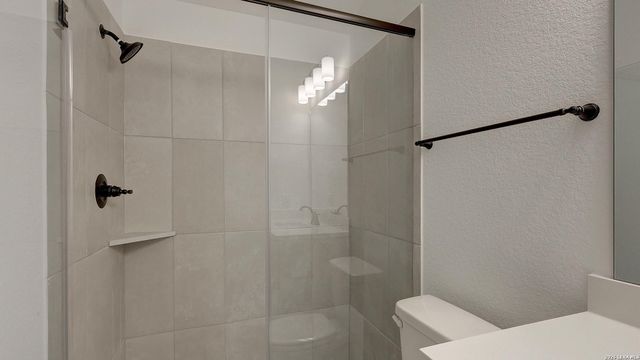 217 Hidalgo, Boerne, TX 78006