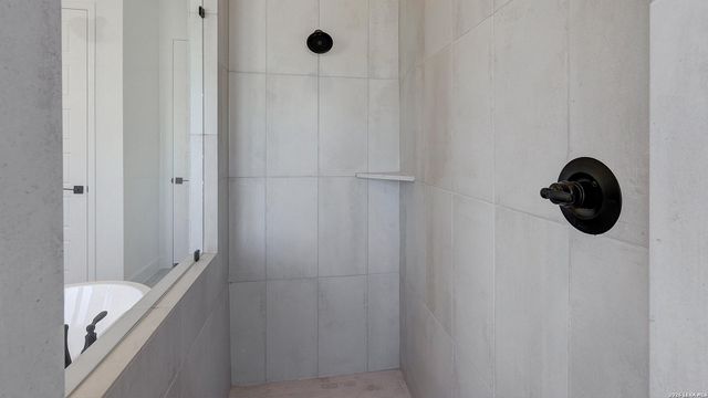 217 Hidalgo, Boerne, TX 78006