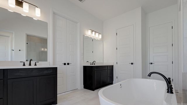 217 Hidalgo, Boerne, TX 78006