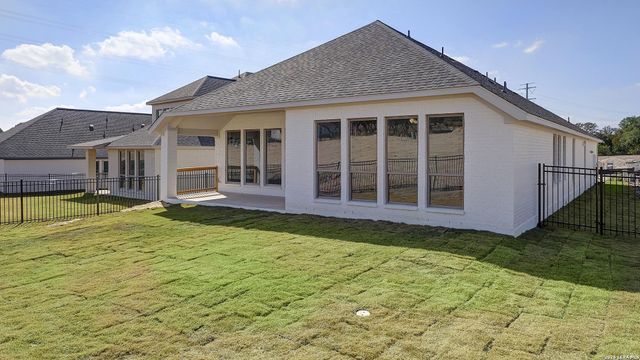 217 Hidalgo, Boerne, TX 78006