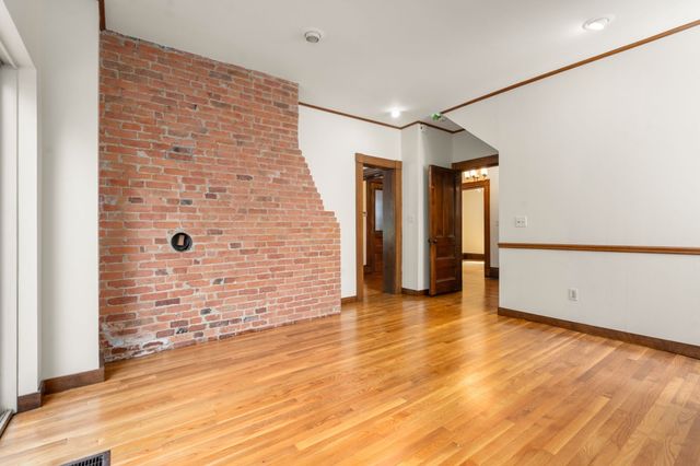48 Auburn Street 48, Brookline, MA 02446