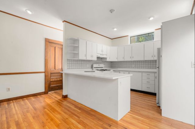 48 Auburn Street 48, Brookline, MA 02446