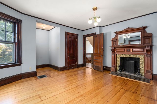 48 Auburn Street 48, Brookline, MA 02446