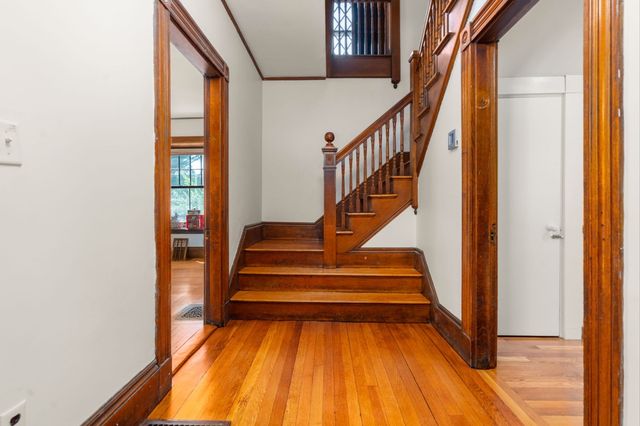 48 Auburn Street 48, Brookline, MA 02446