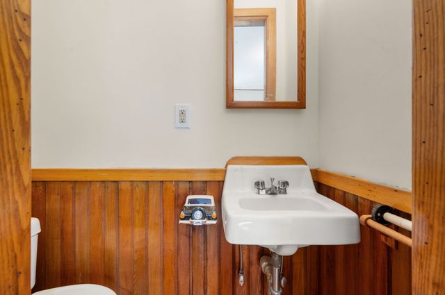 48 Auburn Street 48, Brookline, MA 02446