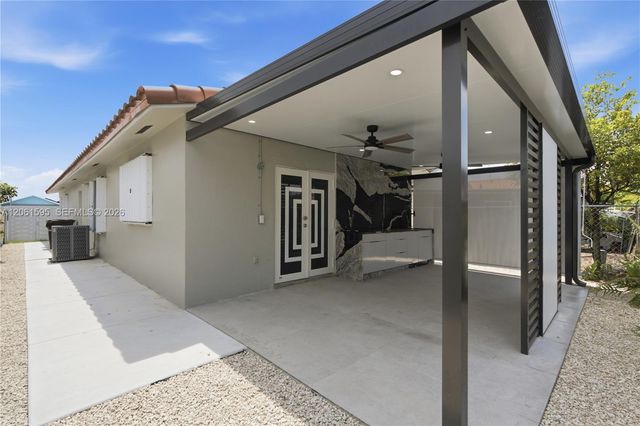 4250 W 10th Avenue 4250, Hialeah, FL 33012