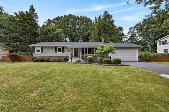 14 Terry Lane, Ogden, NY 14624