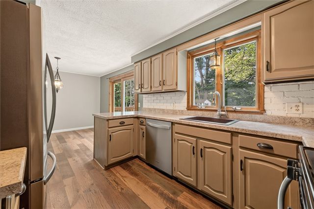 14 Terry Lane, Ogden, NY 14624