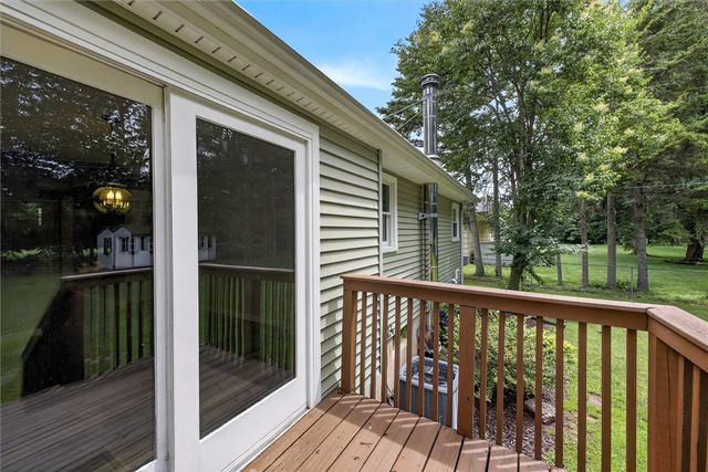 14 Terry Lane, Ogden, NY 14624