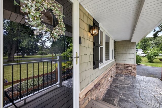 14 Terry Lane, Ogden, NY 14624