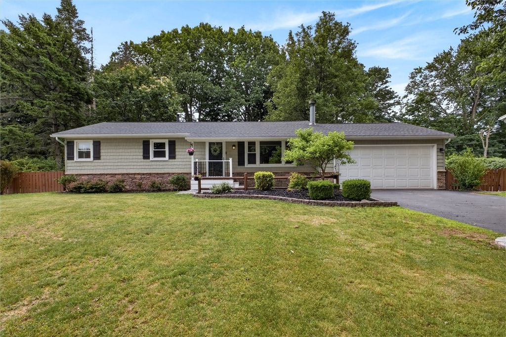 14 Terry Lane, Ogden, NY 14624