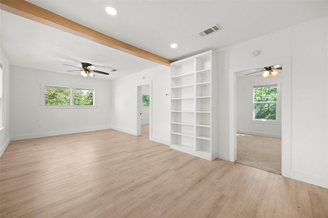 620 S Bell Street, Bellville, TX 77418