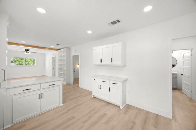 620 S Bell Street, Bellville, TX 77418