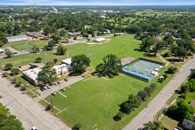 620 S Bell Street, Bellville, TX 77418