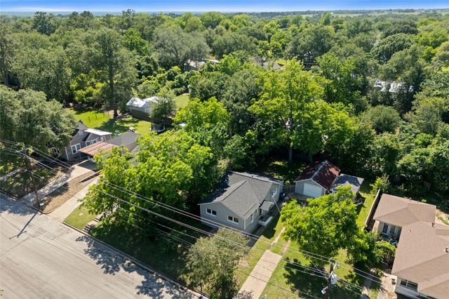 620 S Bell Street, Bellville, TX 77418