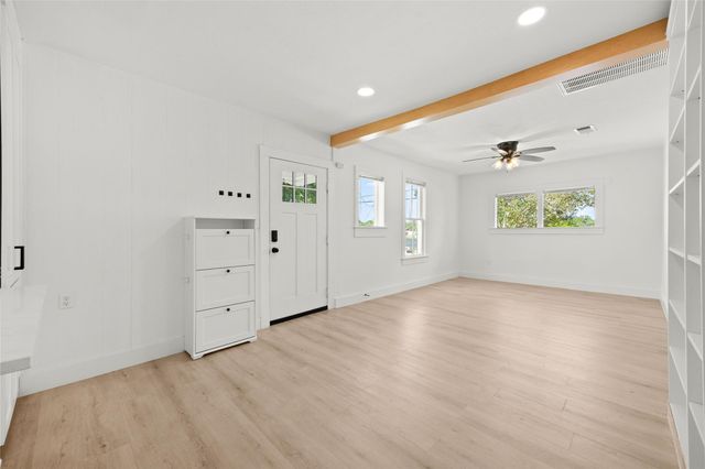 620 S Bell Street, Bellville, TX 77418