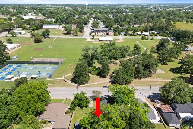 620 S Bell Street, Bellville, TX 77418