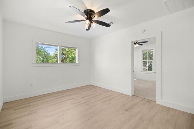 620 S Bell Street, Bellville, TX 77418