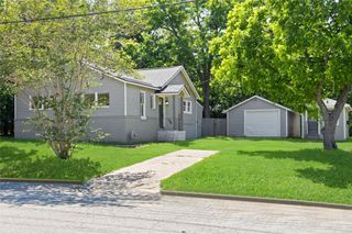 620 S Bell Street, Bellville, TX 77418