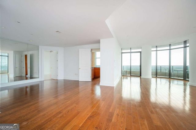 750 Park Avenue NE 21E, Atlanta, GA 30326