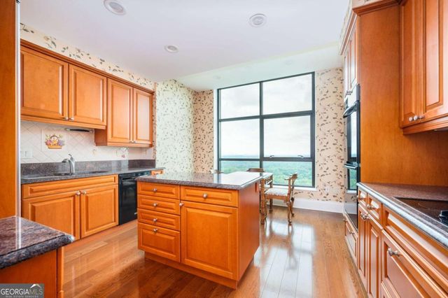 750 Park Avenue NE 21E, Atlanta, GA 30326