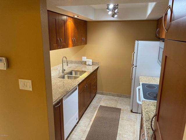 6900 E GOLD DUST Avenue 134, Paradise Valley, AZ 85253