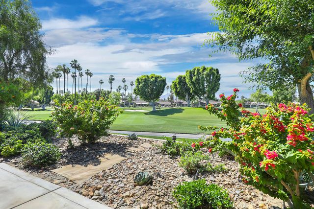 293 Bouquet Canyon Drive, Palm Desert, CA 92211