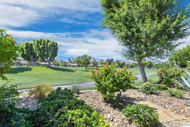 293 Bouquet Canyon Drive, Palm Desert, CA 92211