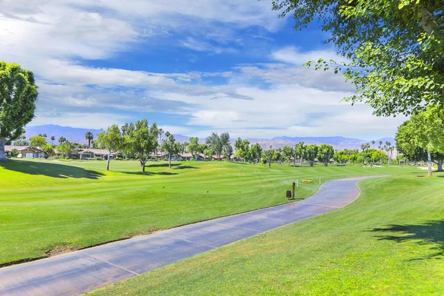293 Bouquet Canyon Drive, Palm Desert, CA 92211