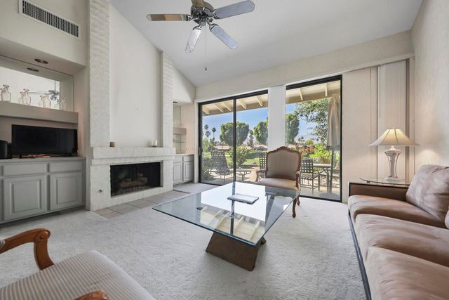 293 Bouquet Canyon Drive, Palm Desert, CA 92211